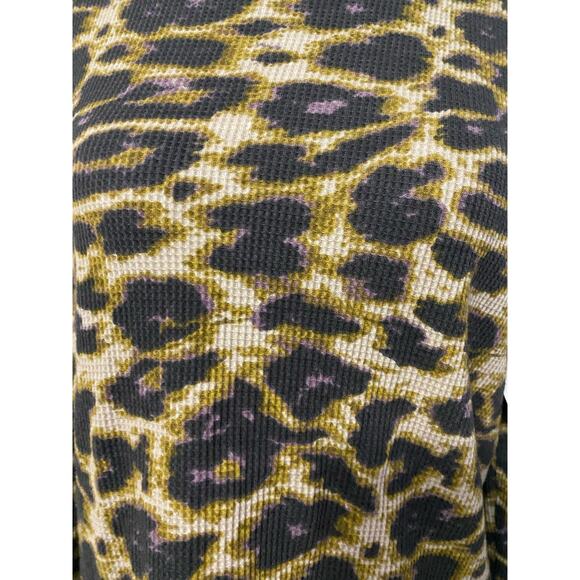 NWT RDI size medium animal print top - Picture 3 of 8